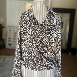 Current Air Long Sleeve Animal Print Blouse Sz S. NWT